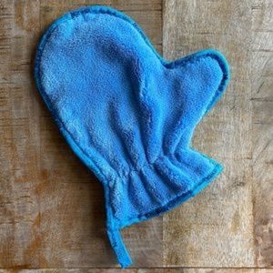 Norwex dusting mitt